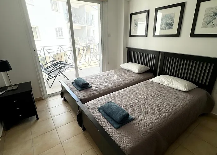 Daire Veronika Paralimni