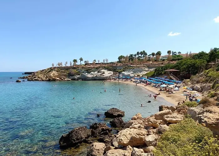 Daire Veronika Paralimni